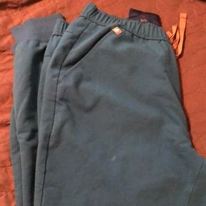 Figs size large scrub set